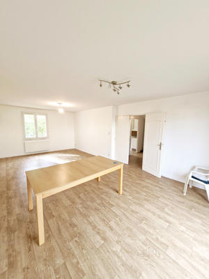 Maison - 111 m² - 4 pièces