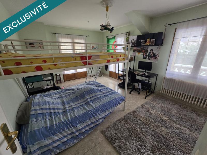 Villa - 226 m² - 7 pièces