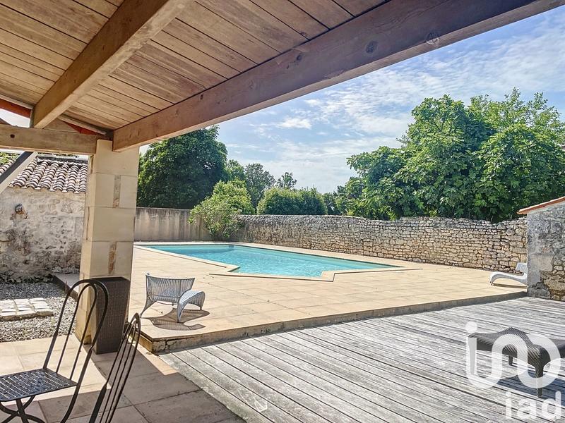 Maison - 407 m² - 21 pièces