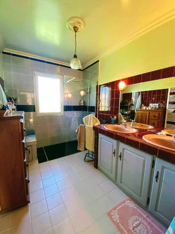 Maison - 135 m² - 7 pièces