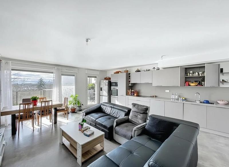 Appartement - 103 m² - 5 pièces