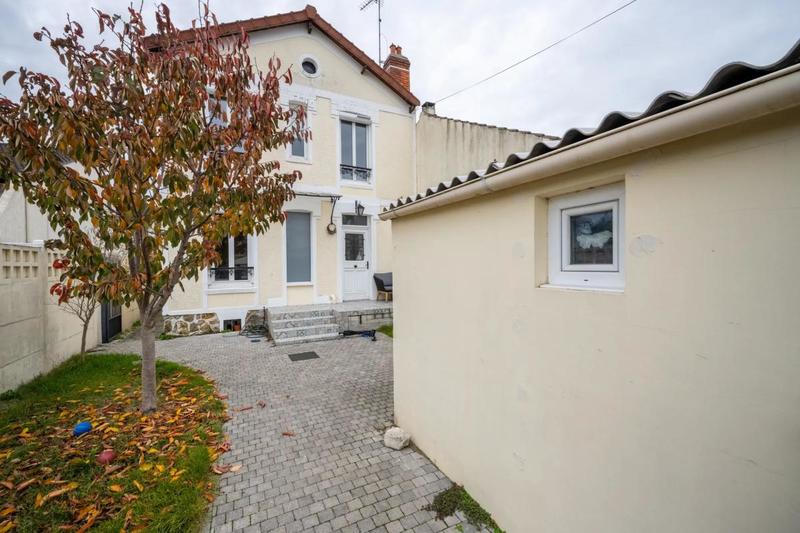 Maison - 120 m² - 5 pièces