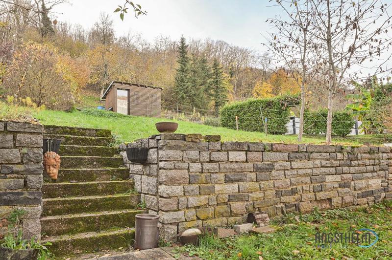 Maison - 98 m² - 5 pièces