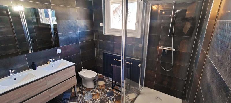 Maison - 253 m² - 11 pièces