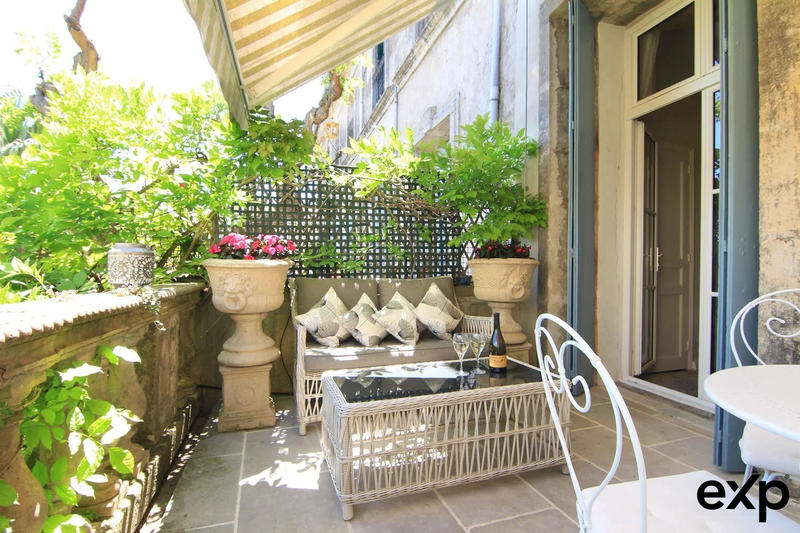 Maison - 615 m² - 16 pièces