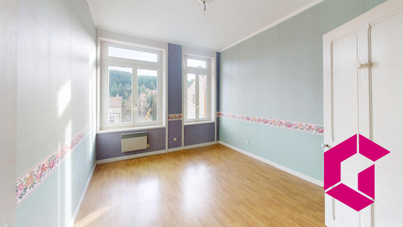 Maison - 217 m² - 9 pièces