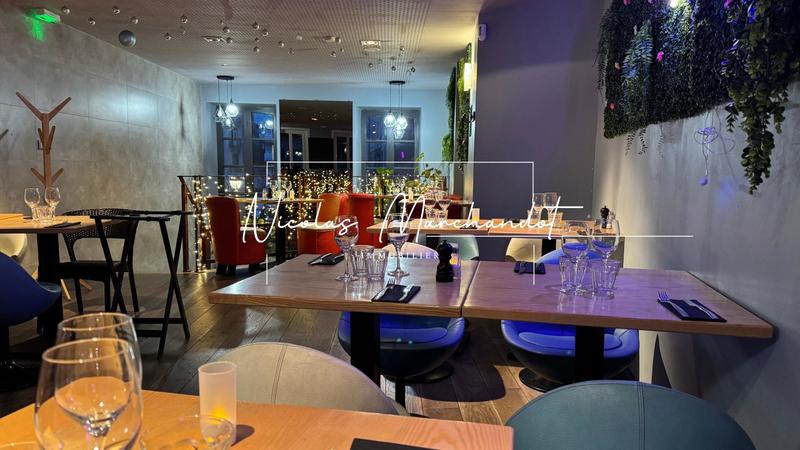 Local commercial - 90 m² - 2 pièces