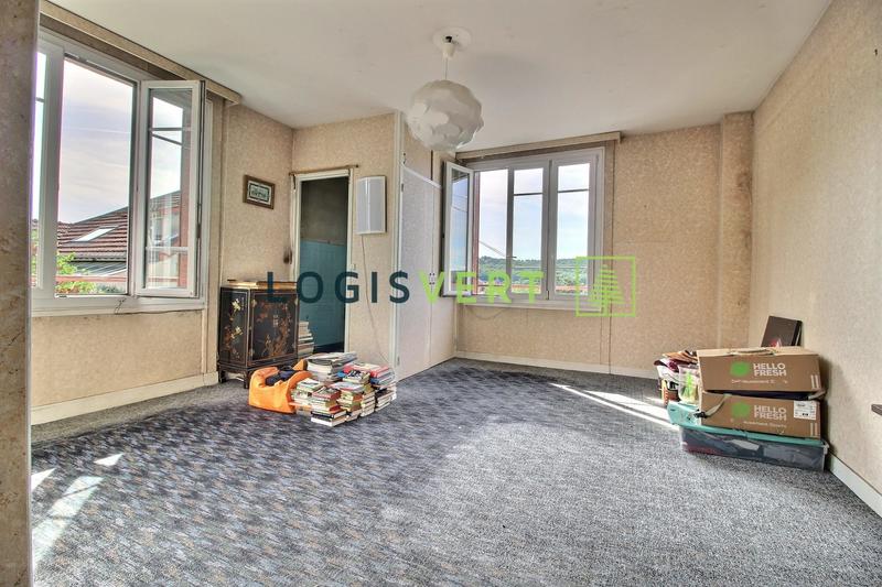 Maison - 105 m² - 4 pièces