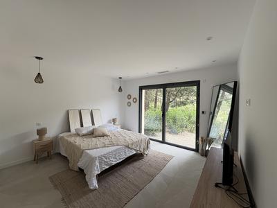 Villa - 250 m² - 6 pièces