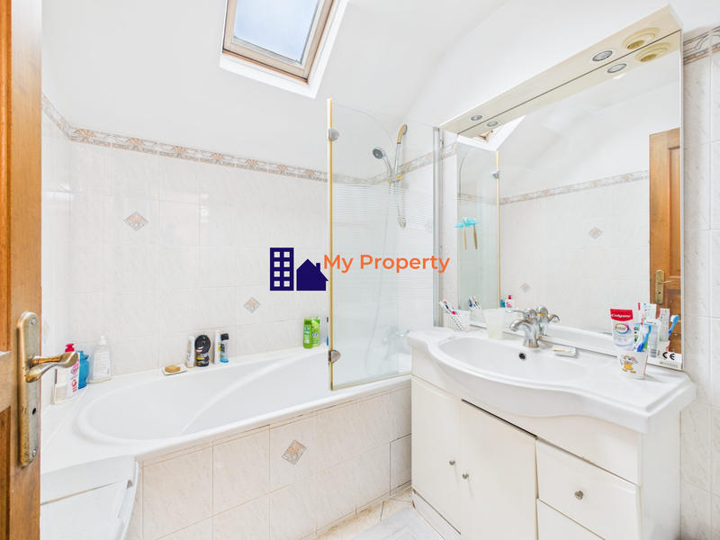 Maison traditionnelle - 102 m² - 5 pièces