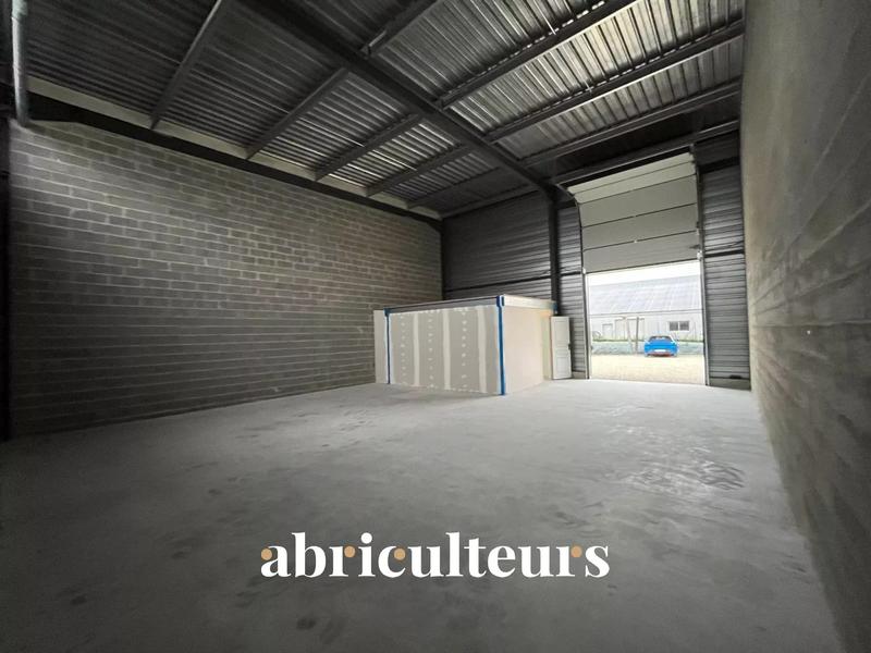 Local d'activités - 120 m²