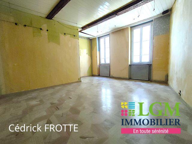 Appartement - 300 m² - 8 pièces