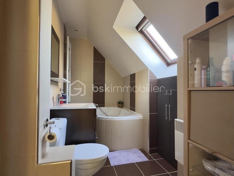 Maison traditionnelle - 130 m² - 6 pièces