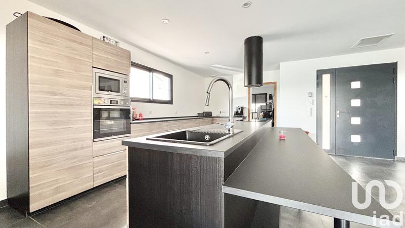 Maison - 163 m² - 7 pièces