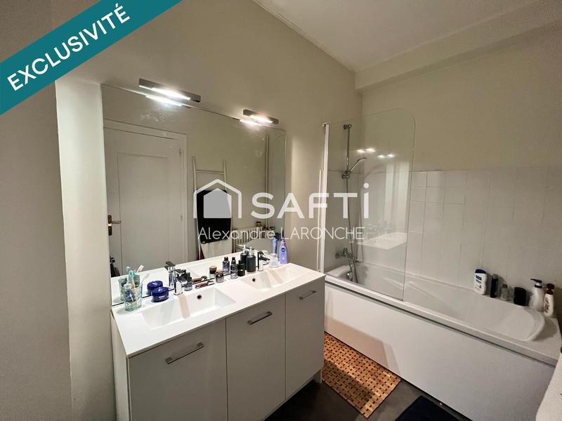 Appartement - 100 m² - 5 pièces