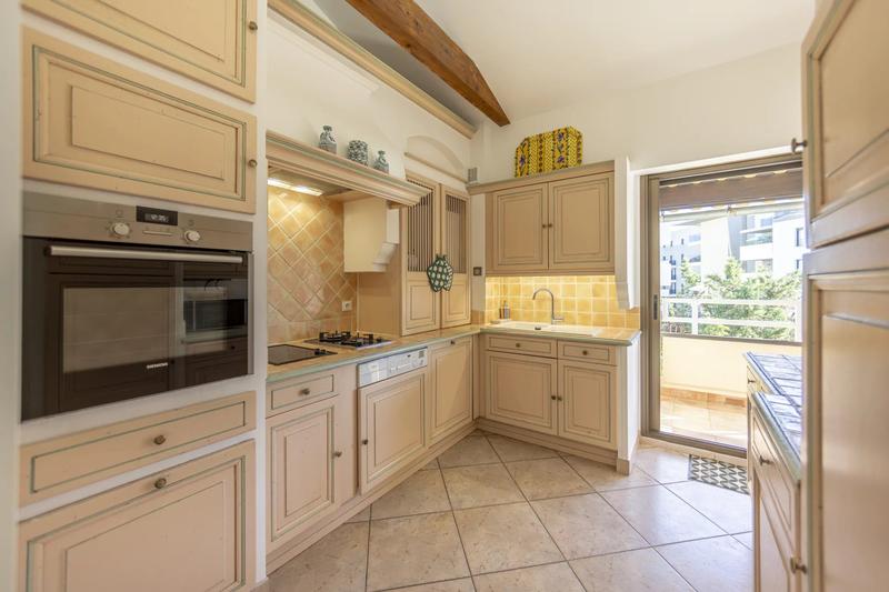 Appartement - 103 m² - 4 pièces