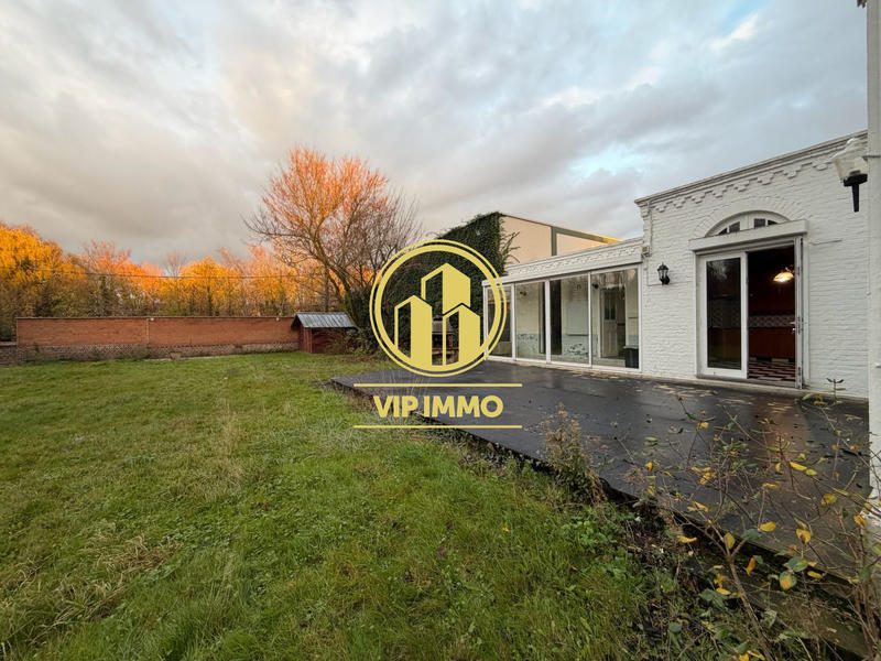 Maison - 166 m² - 8 pièces