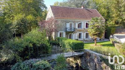 Maison - 315 m² - 11 pièces