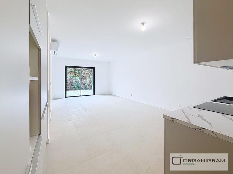 Appartement - 75 m² - 3 pièces