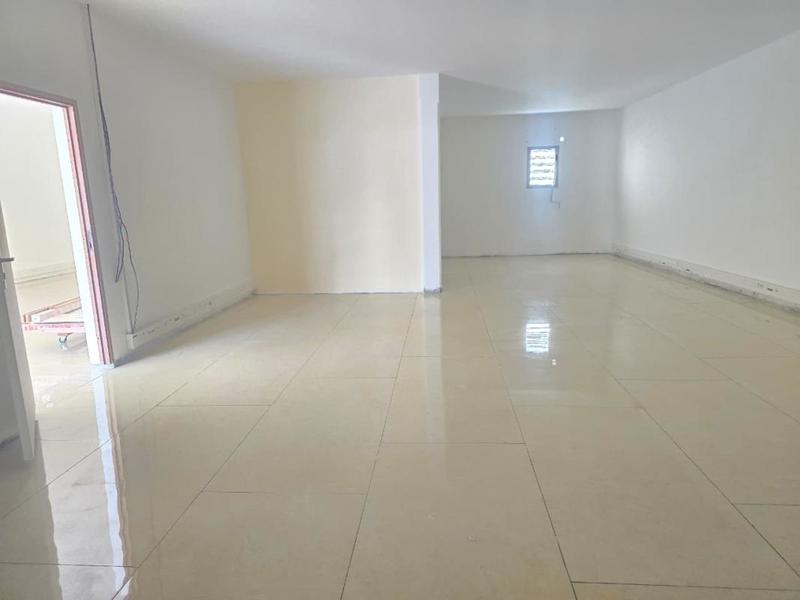 Local commercial - 144 m²