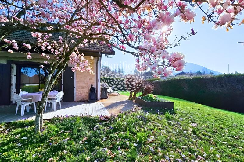 Propriété - 186 m² - 8 pièces