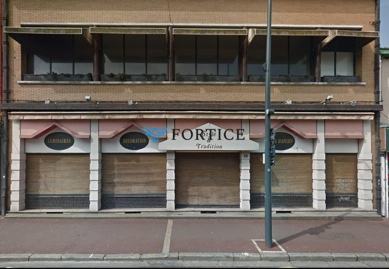 Local commercial - 130 m² - 3 pièces