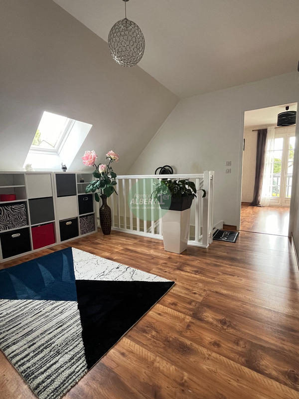 Maison - 140 m² - 6 pièces