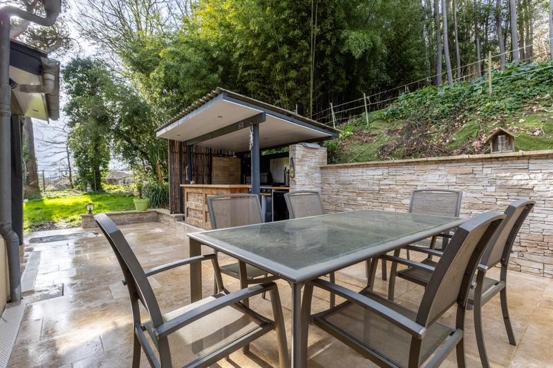 Maison - 289 m² - 8 pièces