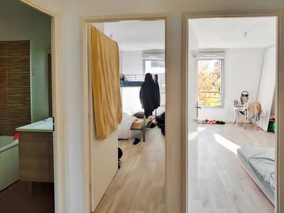 Appartement - 81 m² - 4 pièces