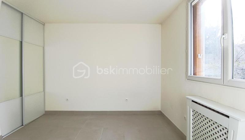 Appartement - 75 m² - 4 pièces