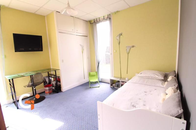 Maison - 110 m² - 4 pièces