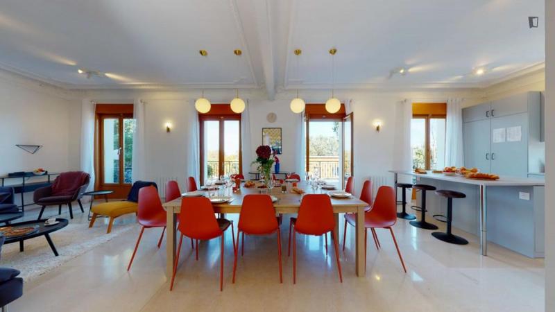 Chambre - 11 m² - 19 pièces