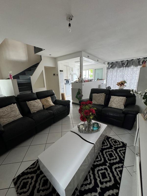 Maison - 77 m² - 4 pièces