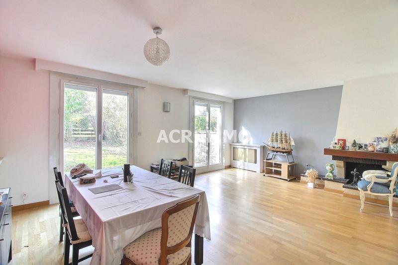 Maison - 95 m² - 5 pièces