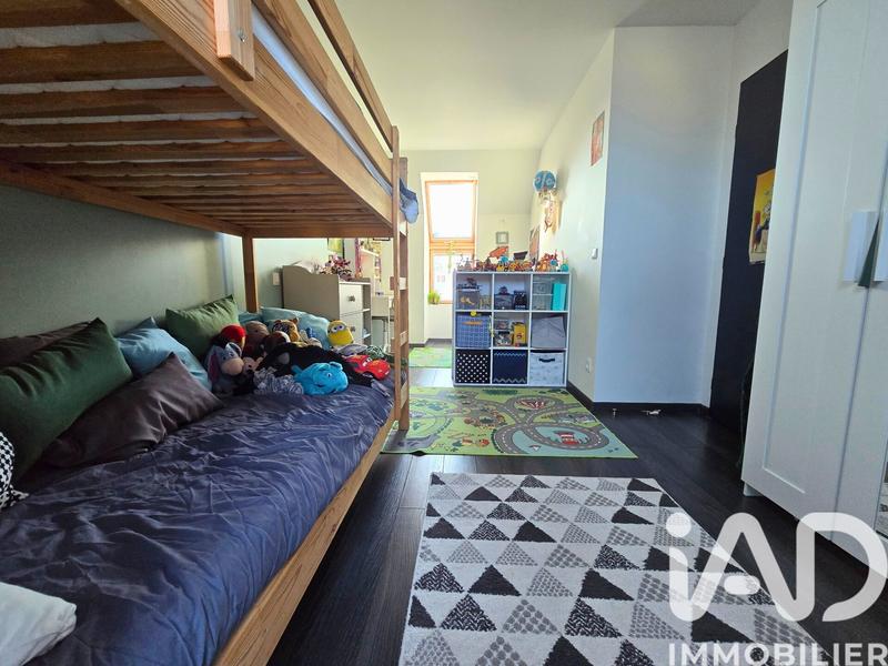 Maison - 93 m² - 5 pièces