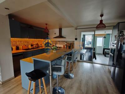 Maison - 119 m² - 5 pièces