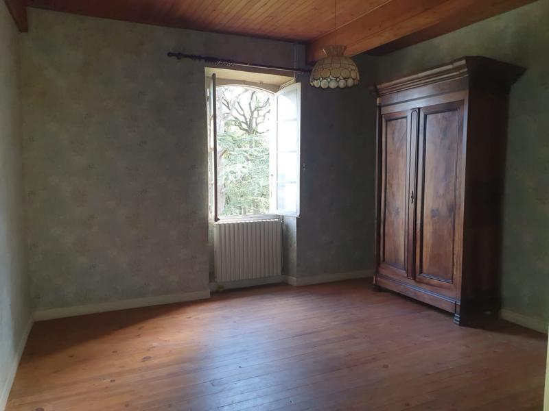 Maison - 335 m² - 14 pièces