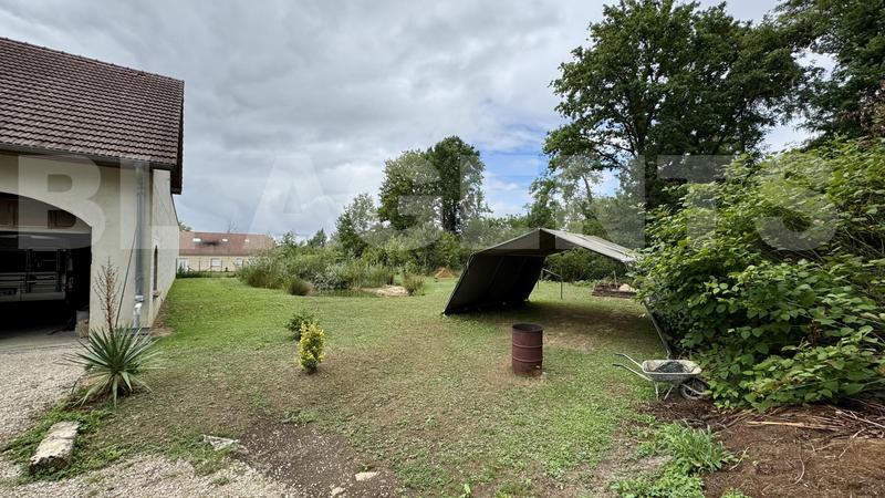 Villa - 215 m² - 14 pièces