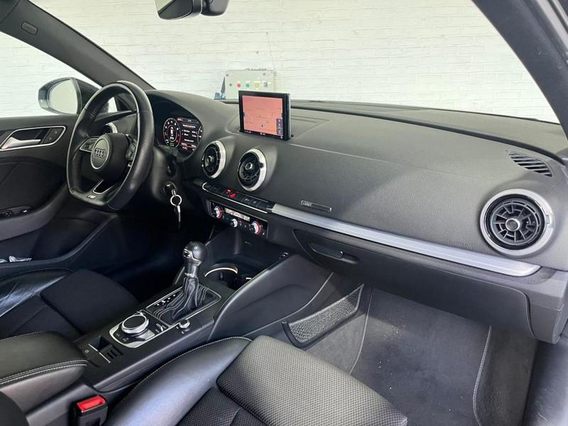 Audi A3 sportback 1.5 Tfsi CoD 150 s tronic 7 s line