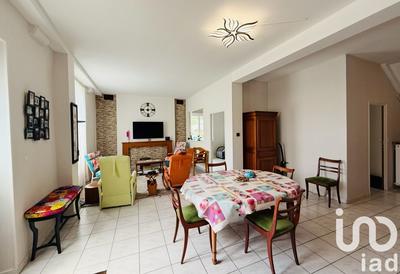 Maison - 288 m² - 12 pièces