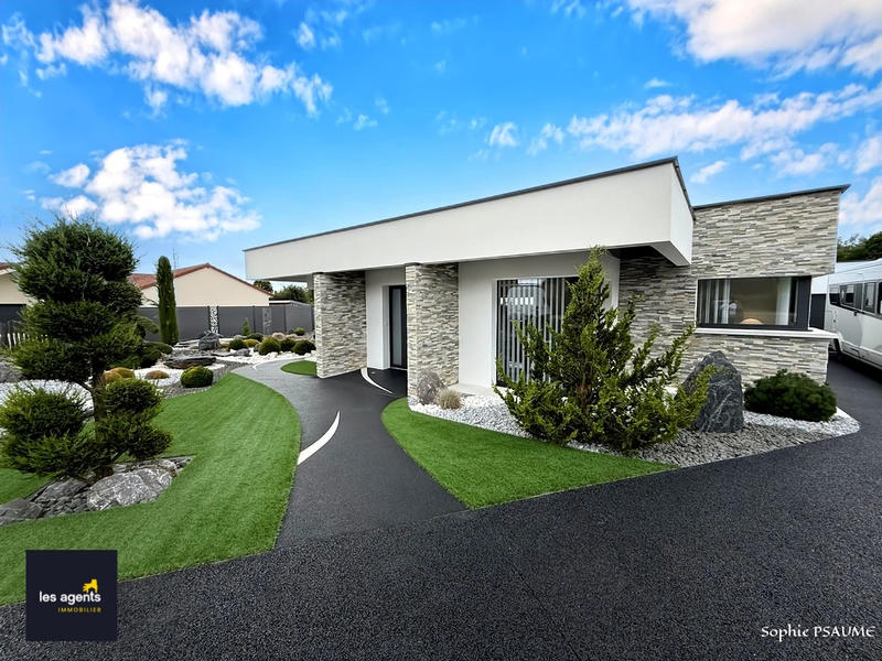 Maison - 103 m² - 4 pièces