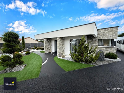 Maison - 103 m² - 4 pièces