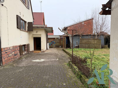 Maison - 111 m² - 4 pièces