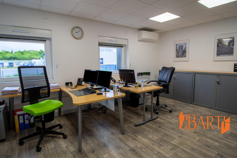 Local d'activités - 1 800 m²