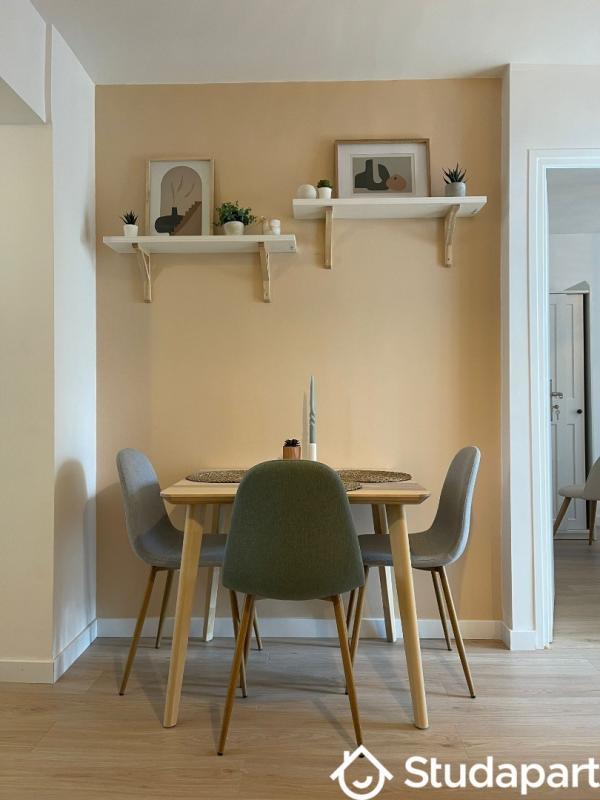 Chambre - 9 m² - 1 pièce