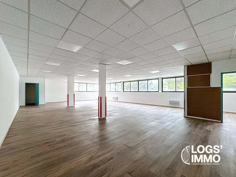 Bureau - 166 m² - 2 pièces