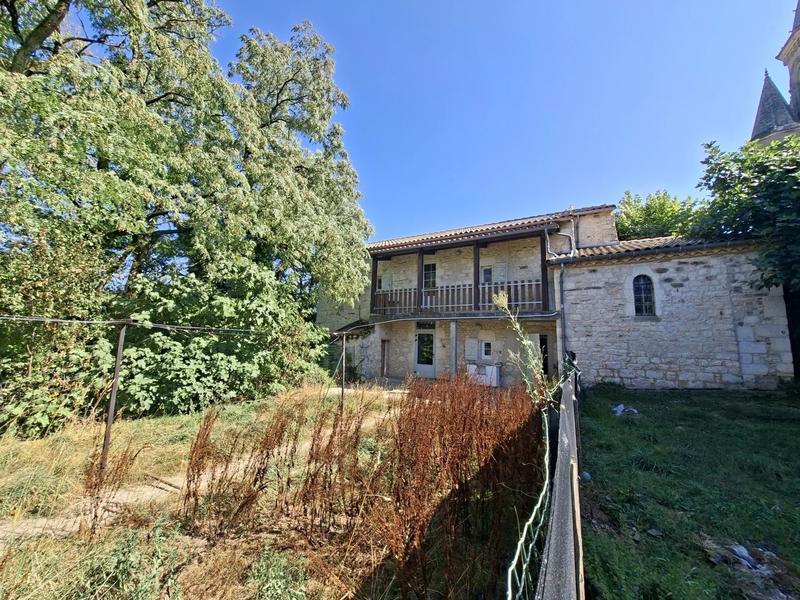 Maison - 113 m² - 9 pièces