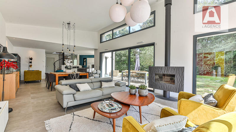 Maison - 187 m² - 5 pièces