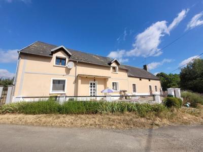 Maison - 200 m² - 7 pièces