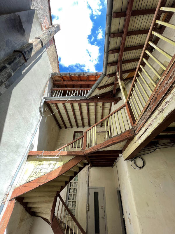 Immeuble - 220 m² - 10 pièces